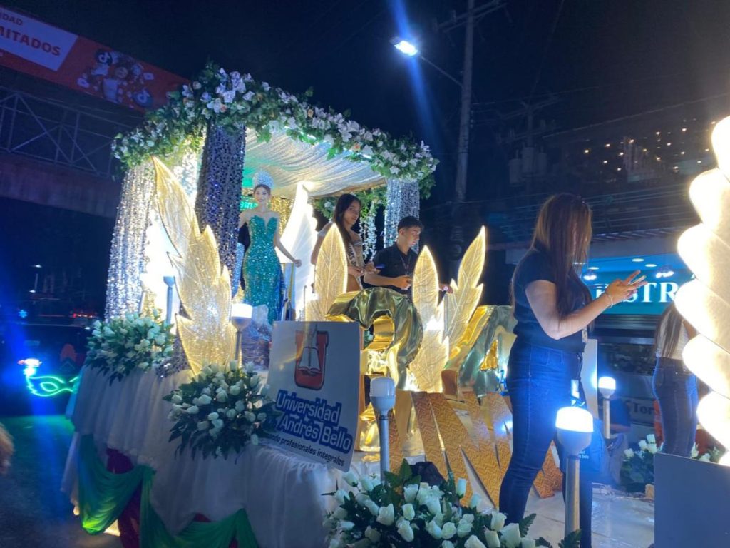 Carrozas en el Carnaval de San Miguel. Foto elsalvador.com