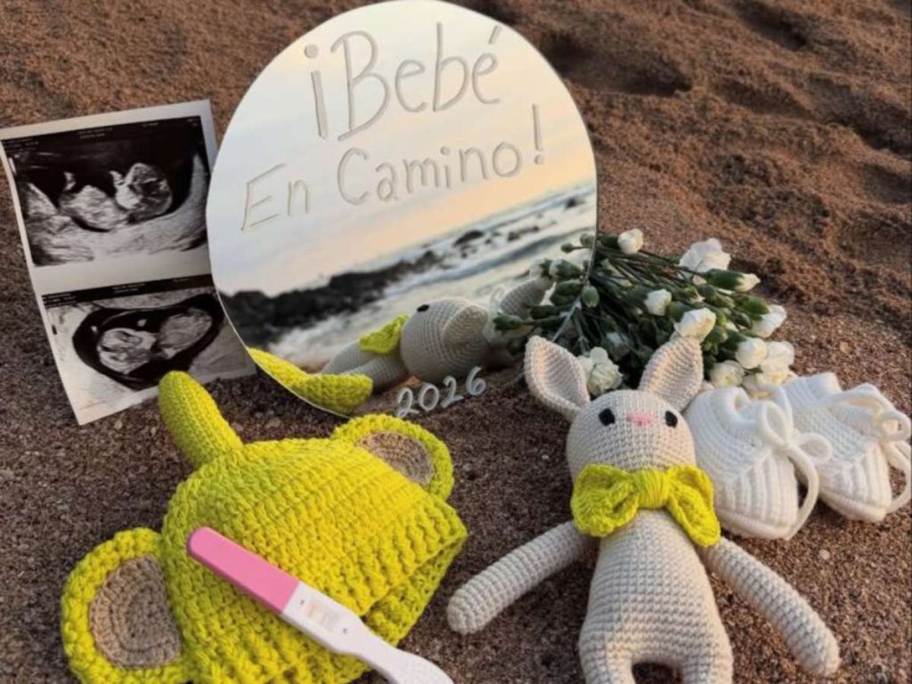 Los creadores salvadoreños compartieron un momento íntimo con sus seguidores al anunciar su embarazo.