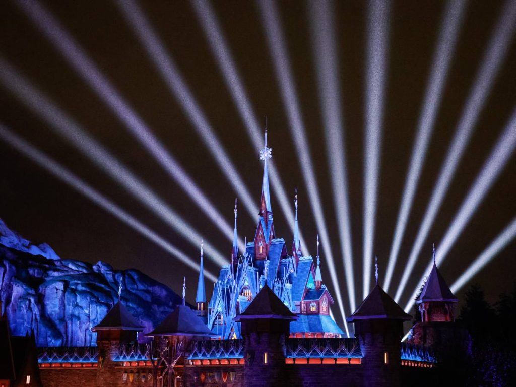 Disney Adventure World integrará las áreas de Marvel, Pixar y Frozen en un parque completamente renovado.