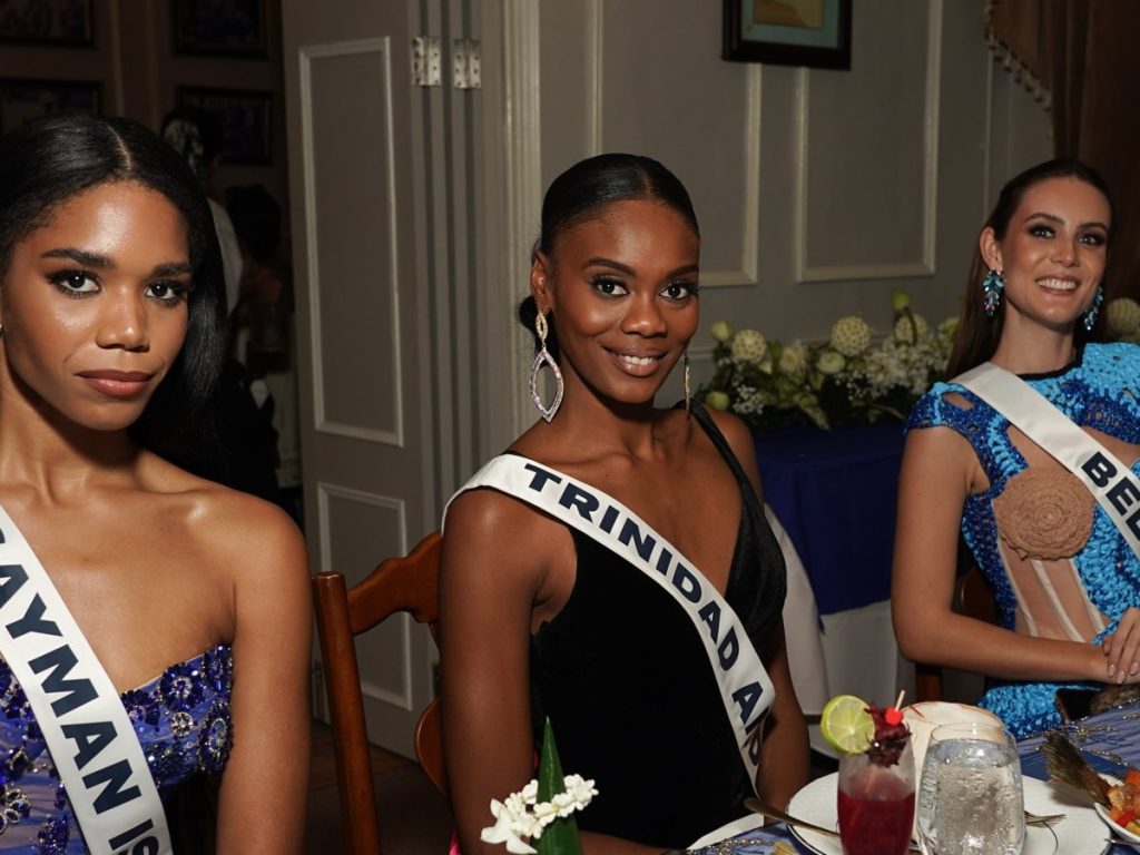 Desde ensayos y desfiles hasta entrevistas privadas, cada detalle del certamen genera expectativa entre los fans y “misólogos” en redes sociales. Fotografía/ Miss Universe