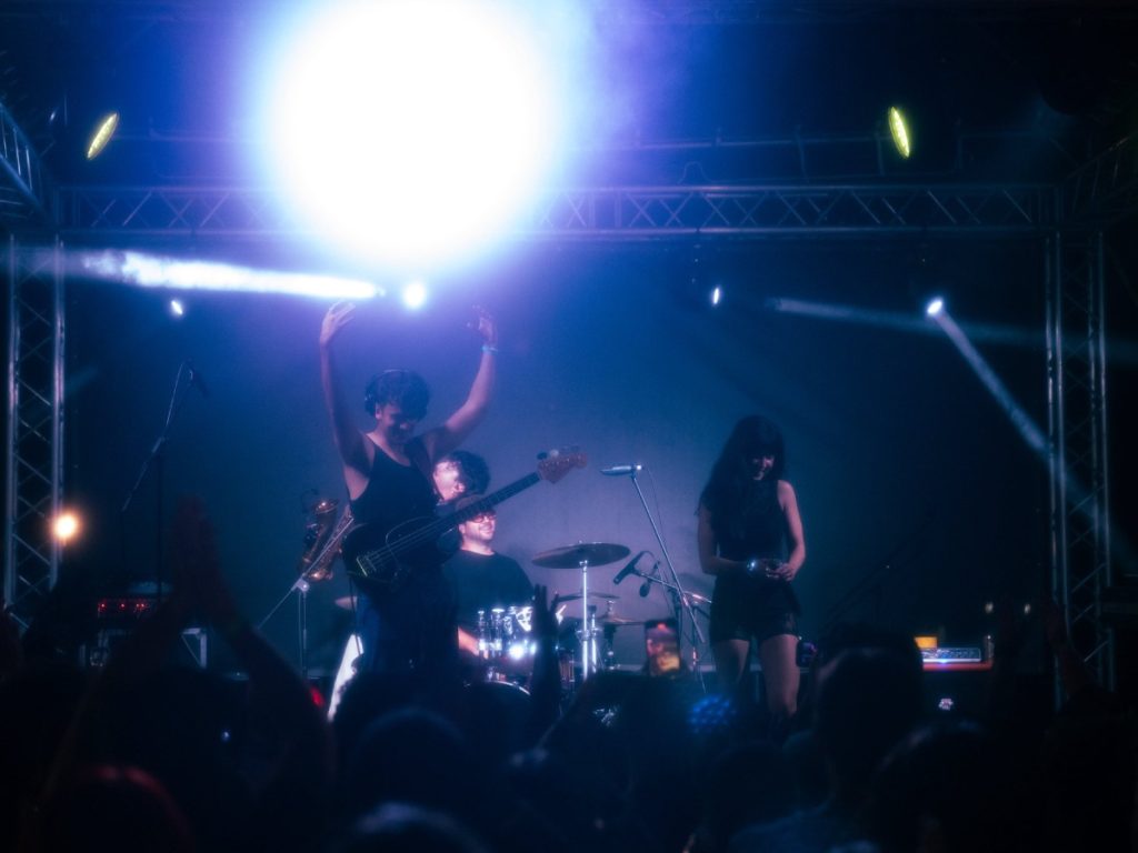 El cuarteto de León, Guanajuato, llega a El Salvador para presentar su propuesta electropop.