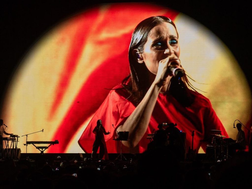 La cantautora mexicana promete una noche cargada de emociones y clásicos inolvidables. Fotografía/ Facebook Julieta Venegas