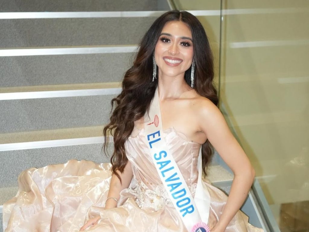 Alva Echegoyen impresionó al jurado en Tokio con un mensaje firme y lleno de empatía. Fotografía/ Instagram Alva Echegoyen