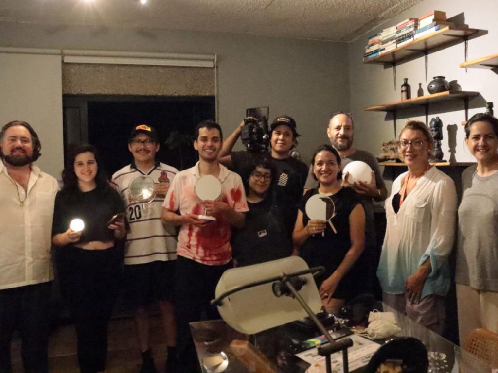 En el rodaje de Güishtes, dirigido por Marlon Pérez durante la residencia Puentes.