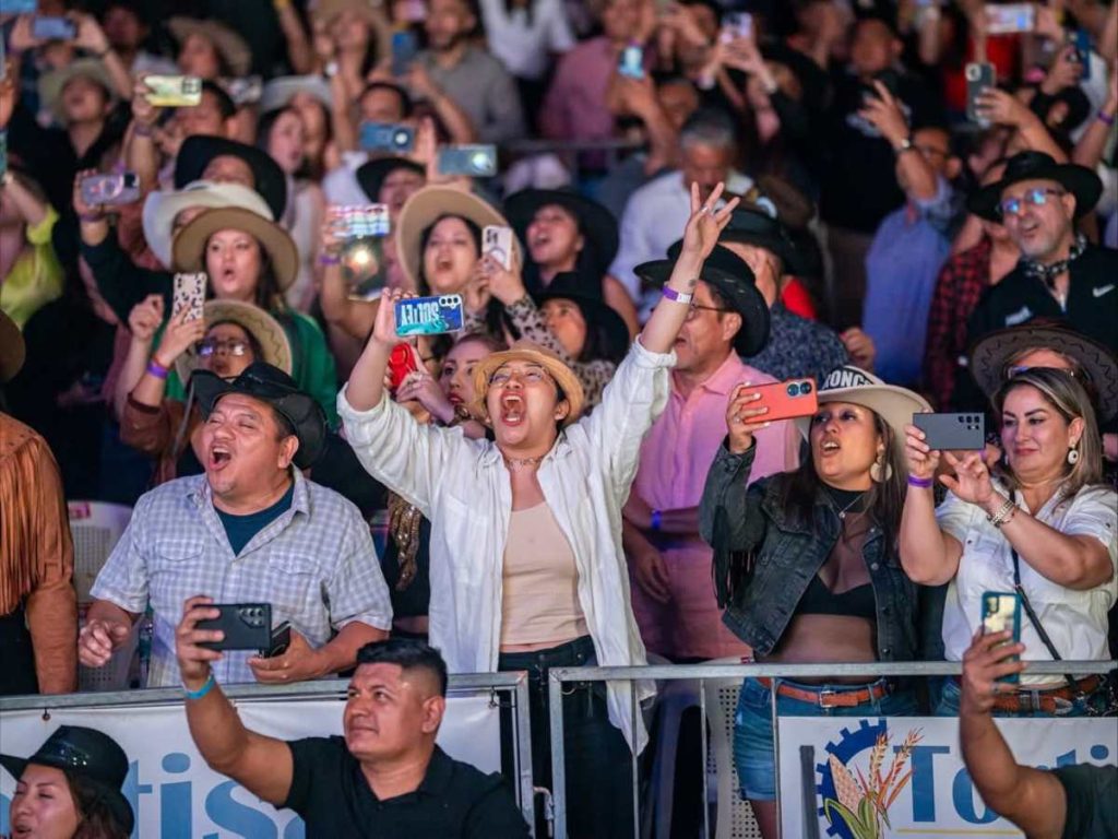 Bronco concierto en El Salvador