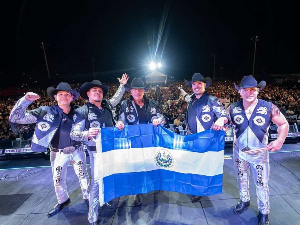 Bronco concierto en El Salvador