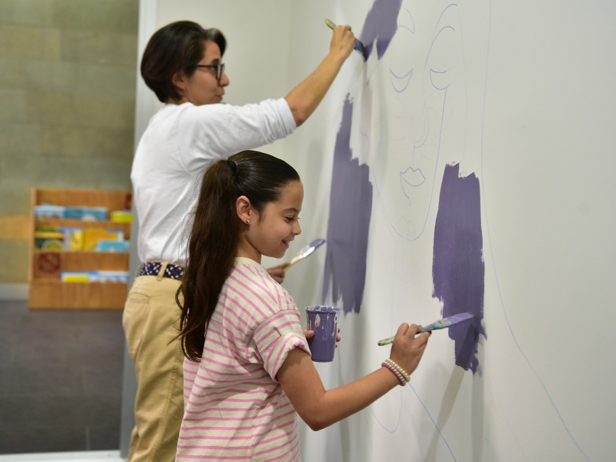 Niños y niñas salvadoreños participaron en la creación del mural junto a UNICEF para celebrar sus derechos y expresar su visión del país. Fotografía/ elsalvador.com