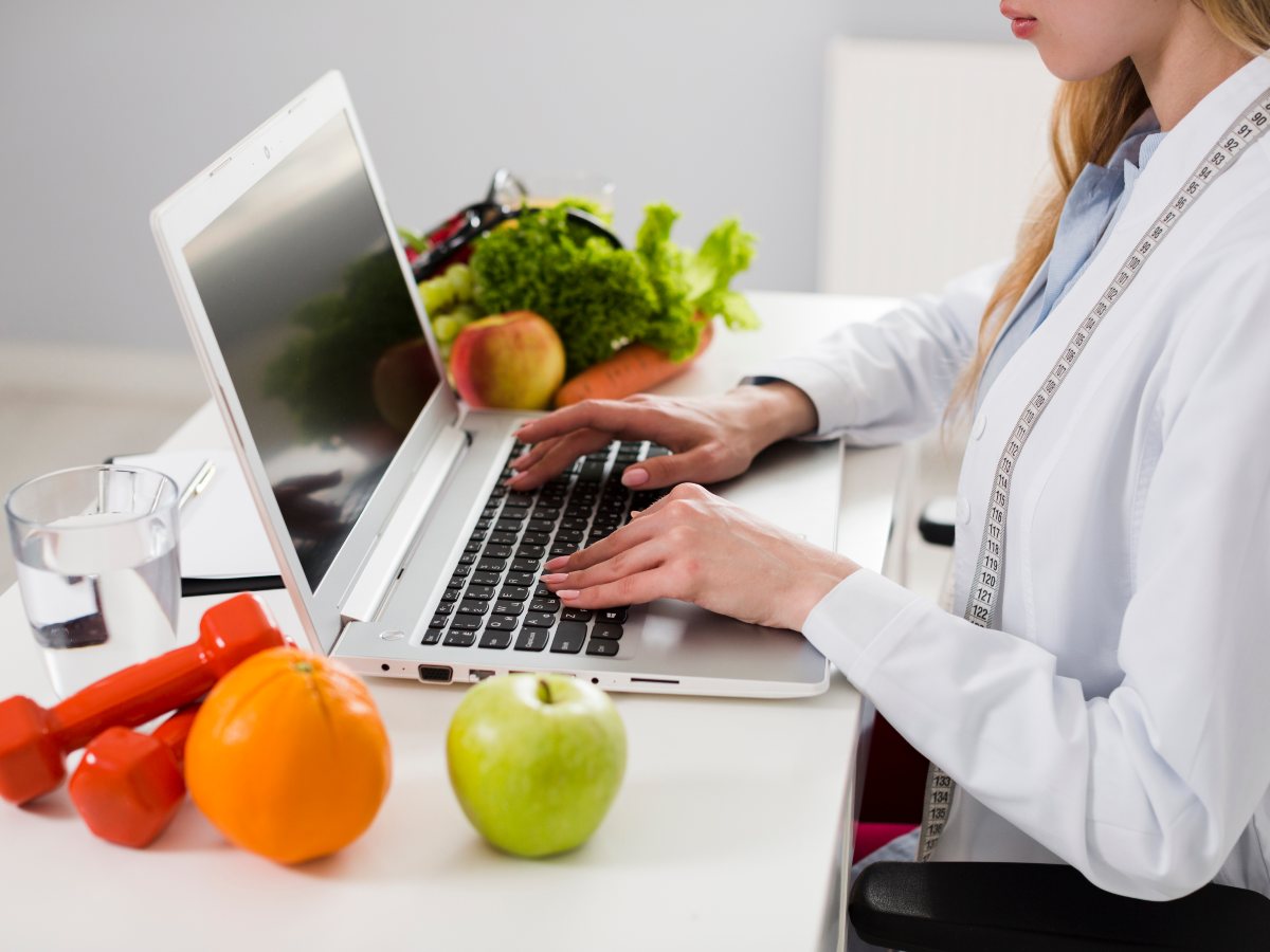 DoctorSV ahora incluye atención nutricional personalizada, gratuita y accesible desde la app, como parte de su servicio de salud digital.