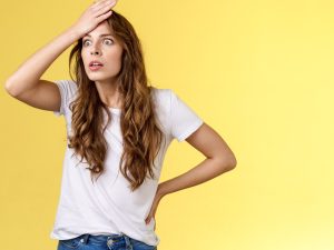 Cuando tu cuerpo sigue, pero tu mente ya no da más, la niebla mental puede estar diciéndote que es momento de hacer una pausa real.