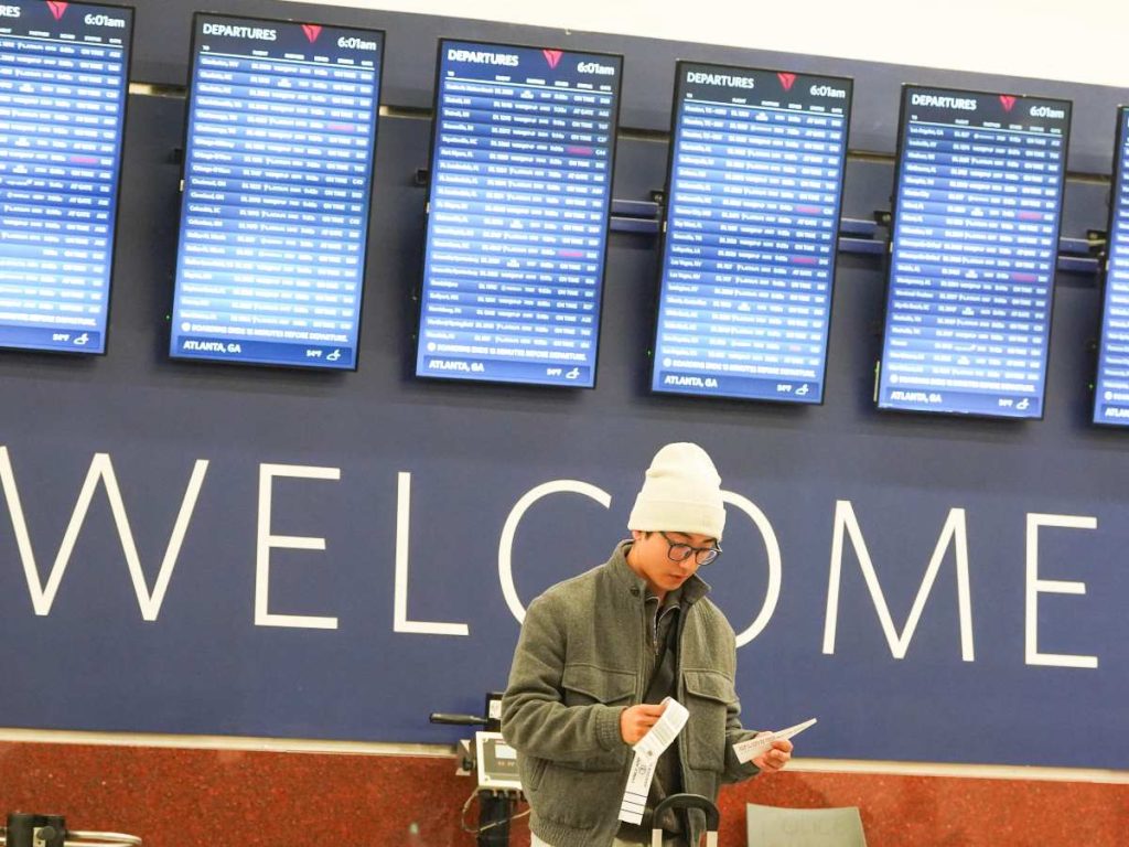 Aeropuertos de Estados Unidos reanudaron sus operaciones regulares después de días marcados por cancelaciones y demoras debido a la escasez de controladores.