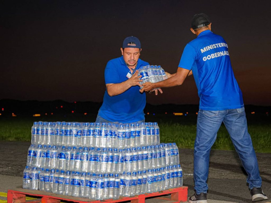Los equipos salvadoreños brindarán atención médica, rescate y apoyo logístico en comunidades del oeste de Jamaica, las más golpeadas por el huracán Melissa.