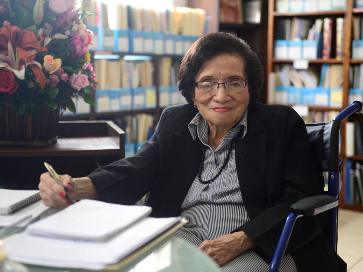 A los 103 años, María Isabel Rodríguez sigue siendo ejemplo de ciencia y servicio público