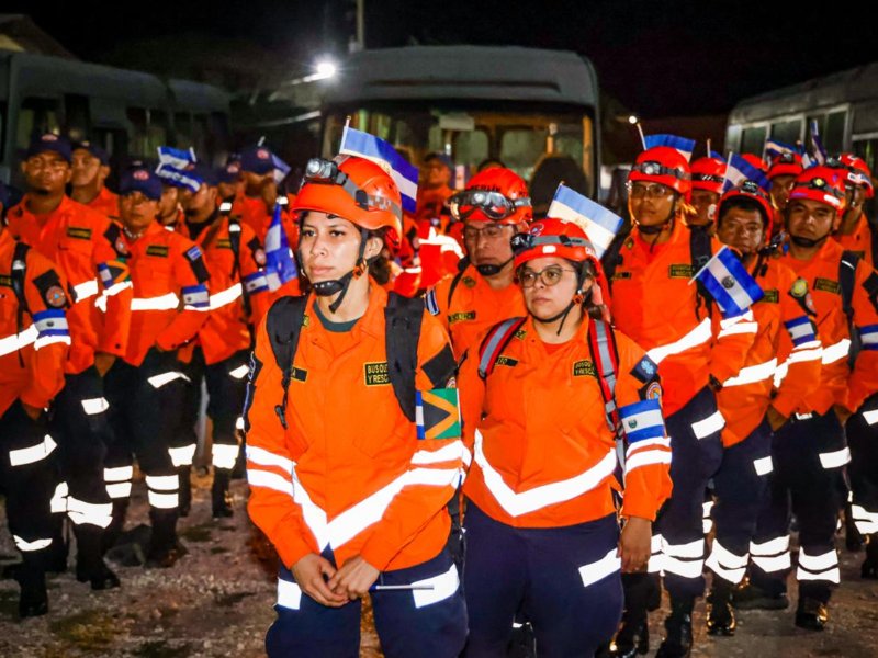 El Salvador continúa con el envío escalonado de ayuda humanitaria a Jamaica.