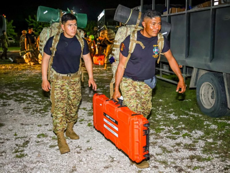 El cargamento incluye materiales para rescate, atención médica y prevención sanitaria.