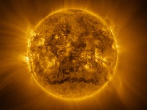 Tormenta solar severa se mantiene hasta este jueves, alerta NOAA