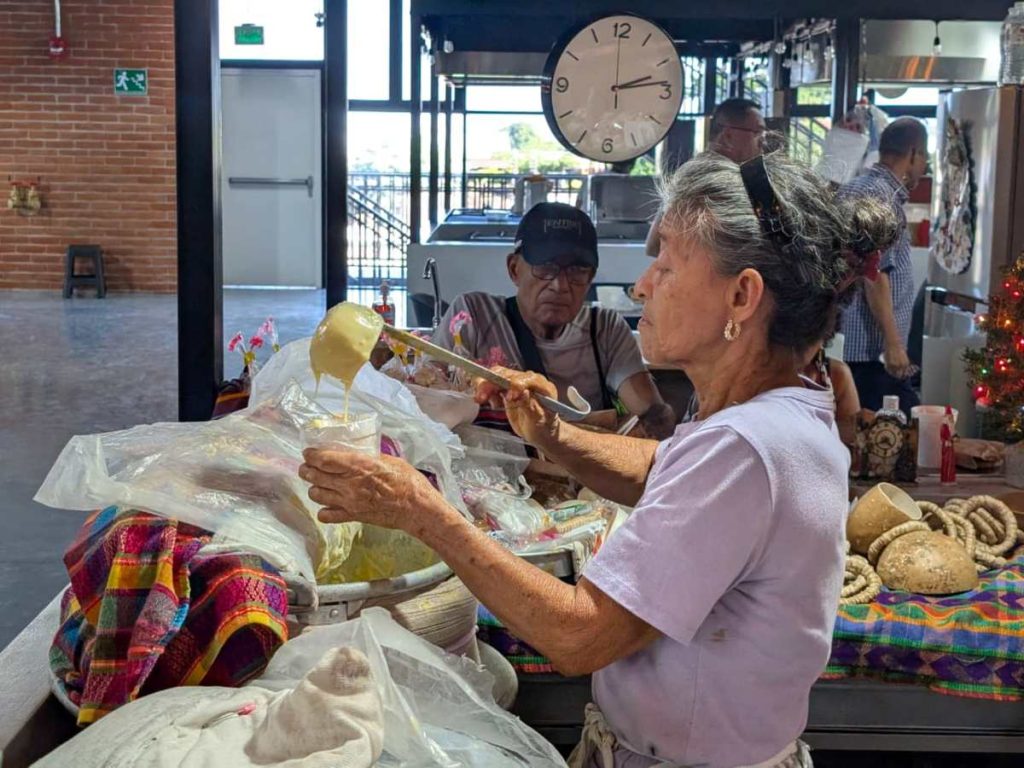 Leche poleada Mercado San Miguelito