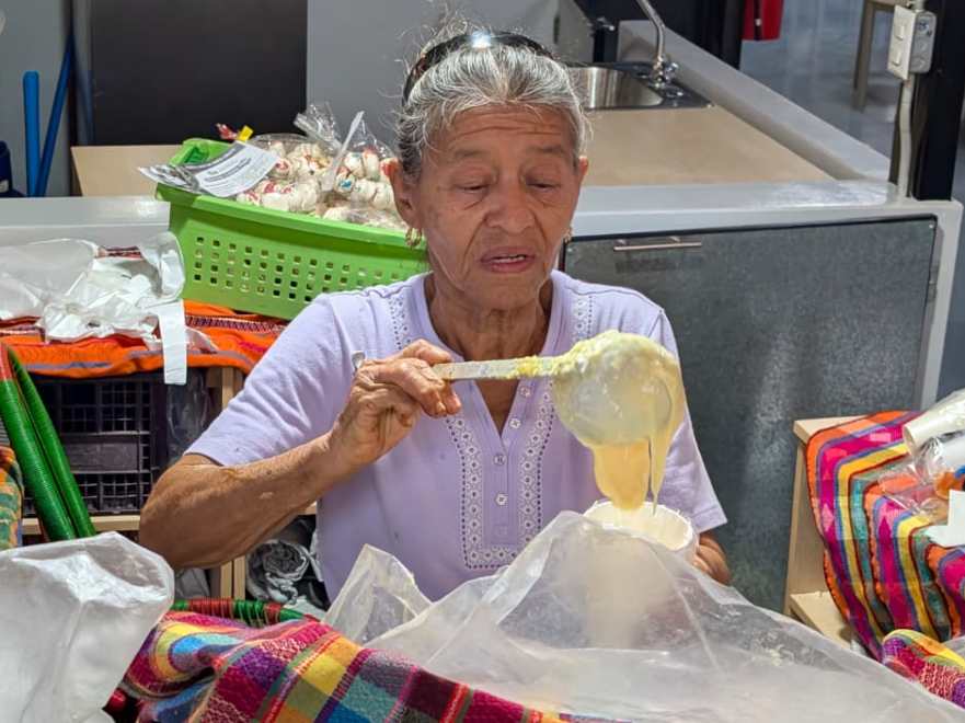 Leche poleada Mercado San Miguelito