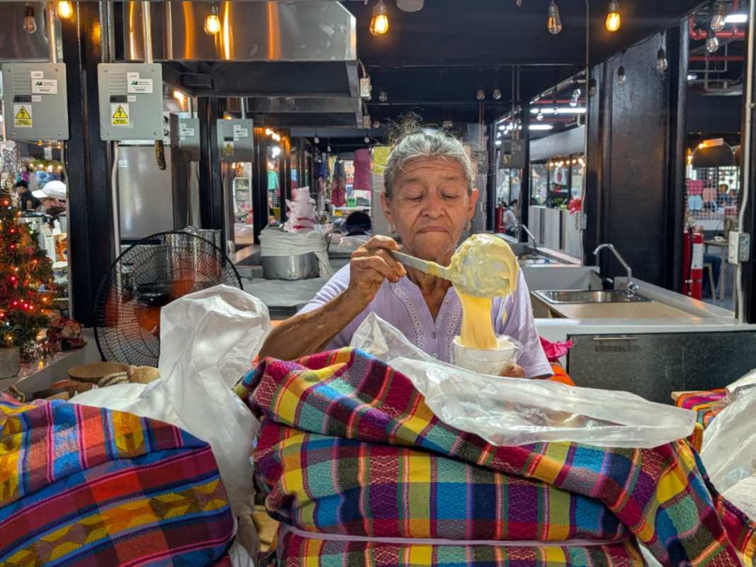 Leche poleada Mercado San Miguelito