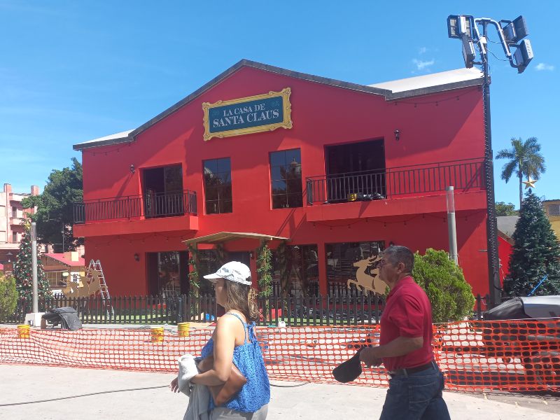 turismo-casa-santa-claus-navidad