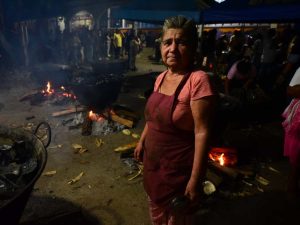 Así se vive el festival de la Calabiuza en Tonacatepeque. Foto Emerson Del Cid