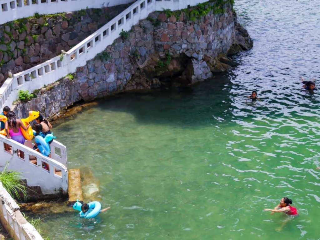 El Rancho Municipal en el Lago de Ilopango abre de 9:00 a. m. a 5:00 p. m. y la entrada cuesta solo $1.