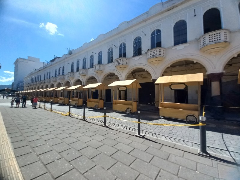 turismo-navidad-ventas en portales plaza libertad