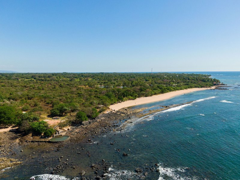 turismo-playa-y-sol-los-cobanos-01