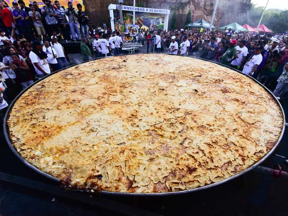 turismo-sabores-de-el-salvador-pupusa-mas-grande--gigante-
