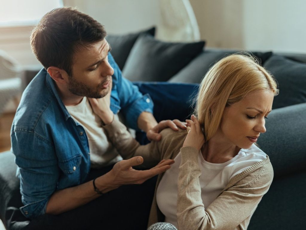 Aprender a aceptar errores y diferencias fortalece la relación y reduce la presión del ideal de perfección.