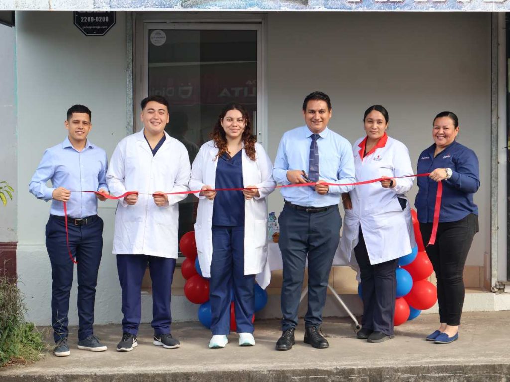 Analiza Laboratorios El Salvador