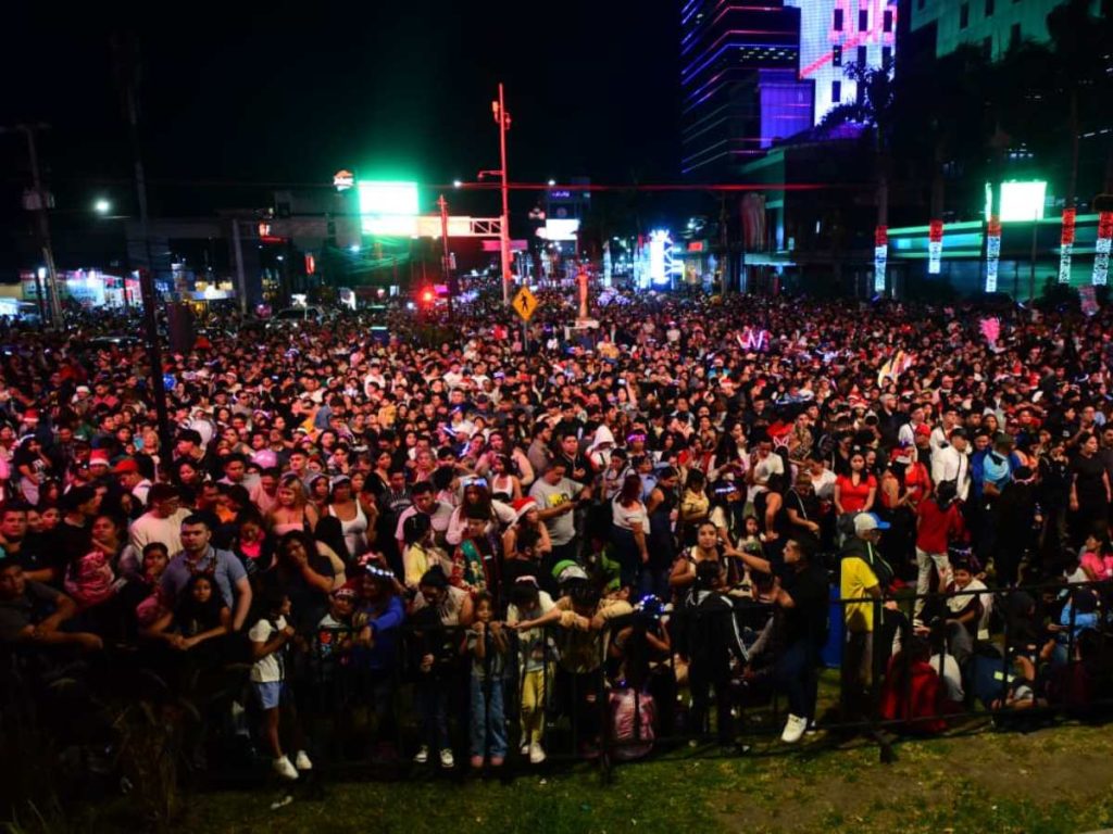 El Árbol San Martín en El Salvador del Mundo