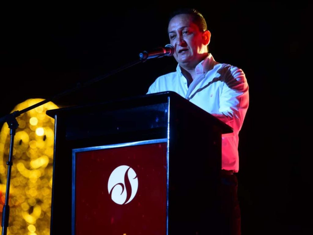 El Árbol San Martín en El Salvador del Mundo