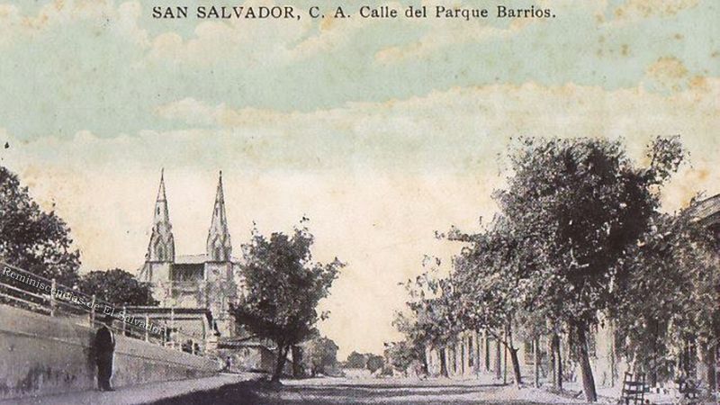 Imagen de la antigua calle del parque Barrios de San Salvador, a principios del siglo XX. Fotografía/ Archivo