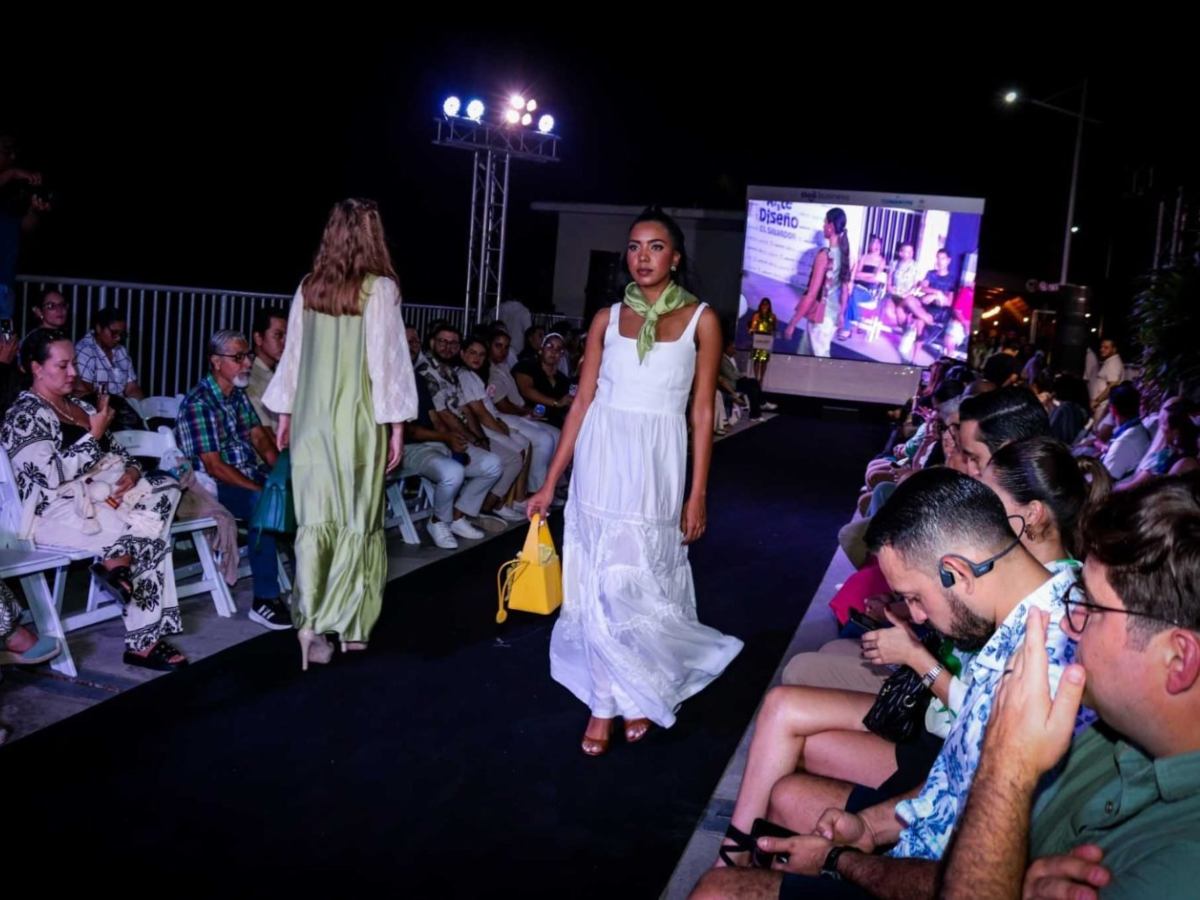 Asistentes disfrutan de talleres, exhibiciones y diseño salvadoreño en el Festival de Arte & Diseño realizado en el Muelle del Puerto de La Libertad.