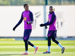 deportes-barcelona-futbol-lamine-yamal-raphinha-entreno