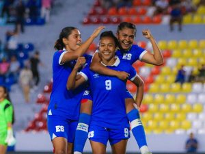 Con esta victoria, El Salvador se coloca segundo en el grupo F, igualado en puntos con Trinidad y Tobago.