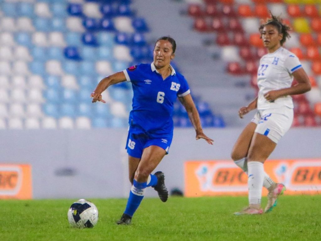 El marcador final reflejó el dominio total de la Selecta Femenina, que venció 3-0 a Honduras en su debut eliminatorio.