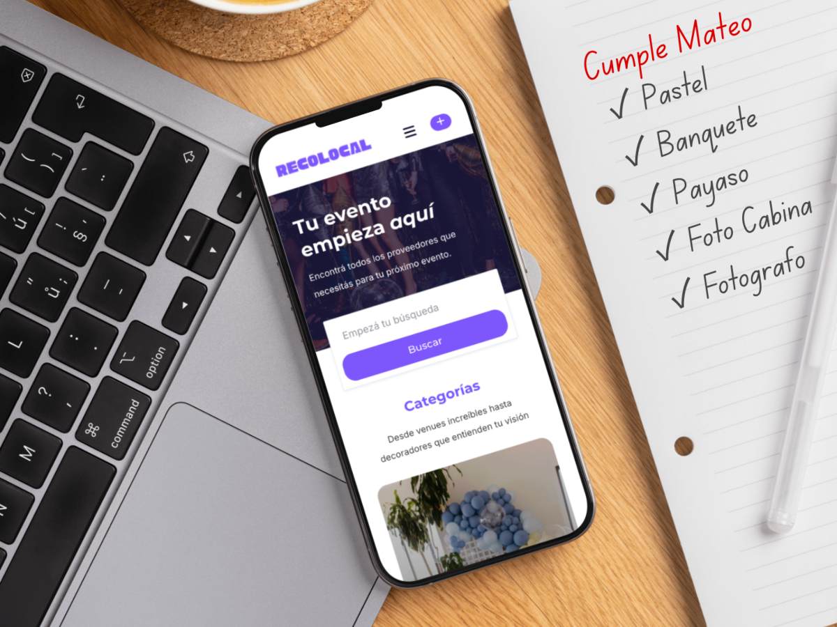 La plataforma agrupa servicios en categorías como comida, decoración o entretenimiento, facilitando la búsqueda según el tipo de evento.