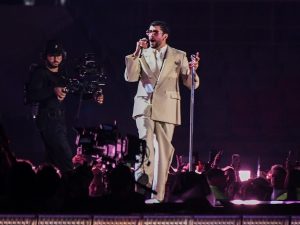 Miles de centroamericanos, incluidos salvadoreños, vivieron una noche épica durante el concierto de Bad Bunny en el Estadio Nacional de Costa Rica. Fotografía/ AFP