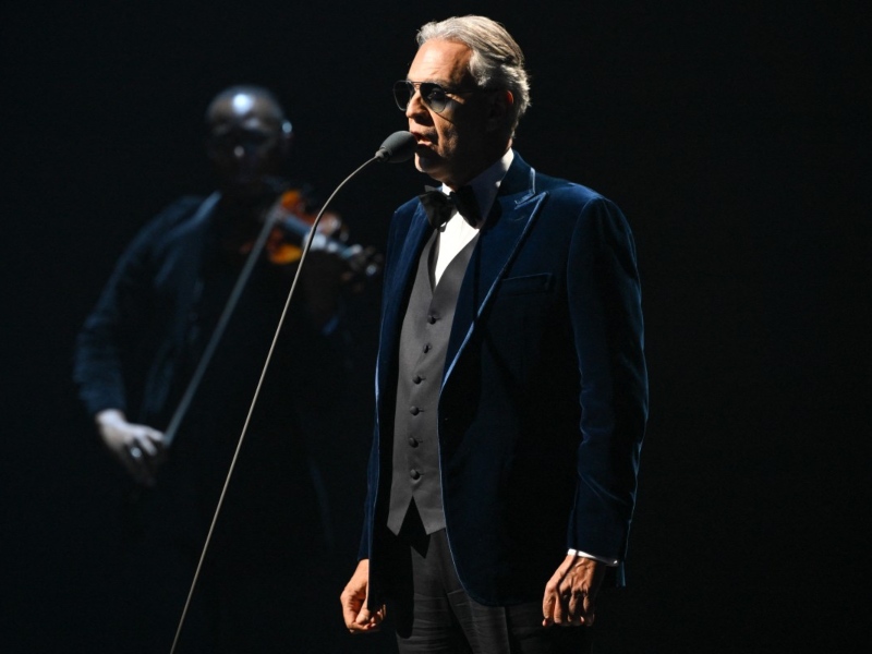 “Andrea Bocelli cautivó al planeta entero durante su presentación en vivo en el Sorteo del Mundial de la FIFA 2026”.