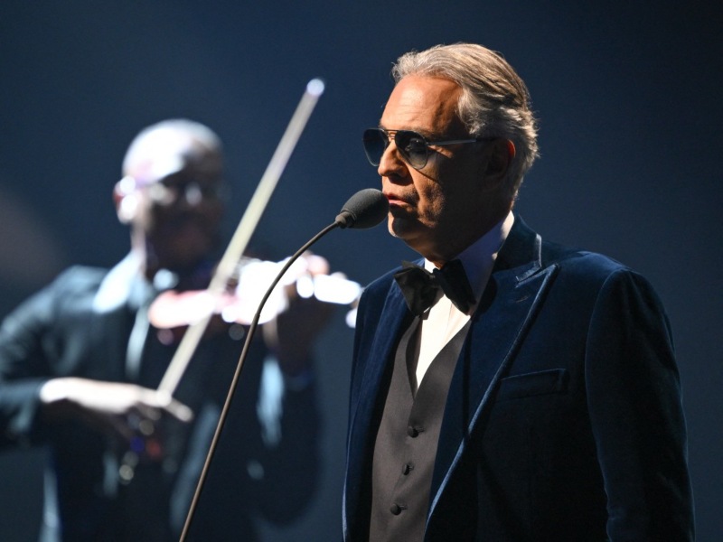 Andrea Bocelli cautivó al planeta entero durante su presentación en vivo en el Sorteo del Mundial de la FIFA 2026. / Foto AFP