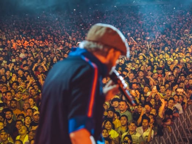 Juan Luis Guerra encendió el Carnaval de San Miguel con su bachata inconfundible. Una noche para la historia del oriente salvadoreño.