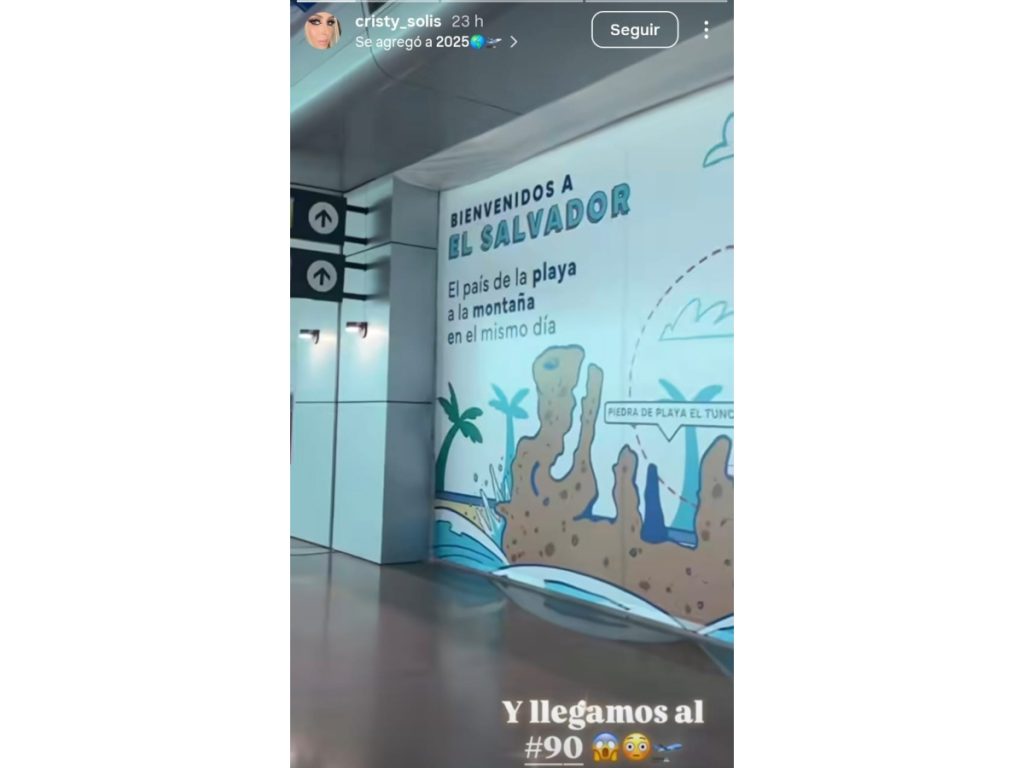 Marco Antonio Solís y su novia aprovecharon su escala para almorzar en el Aeropuerto de El Salvador. Fotografía/ Instagram