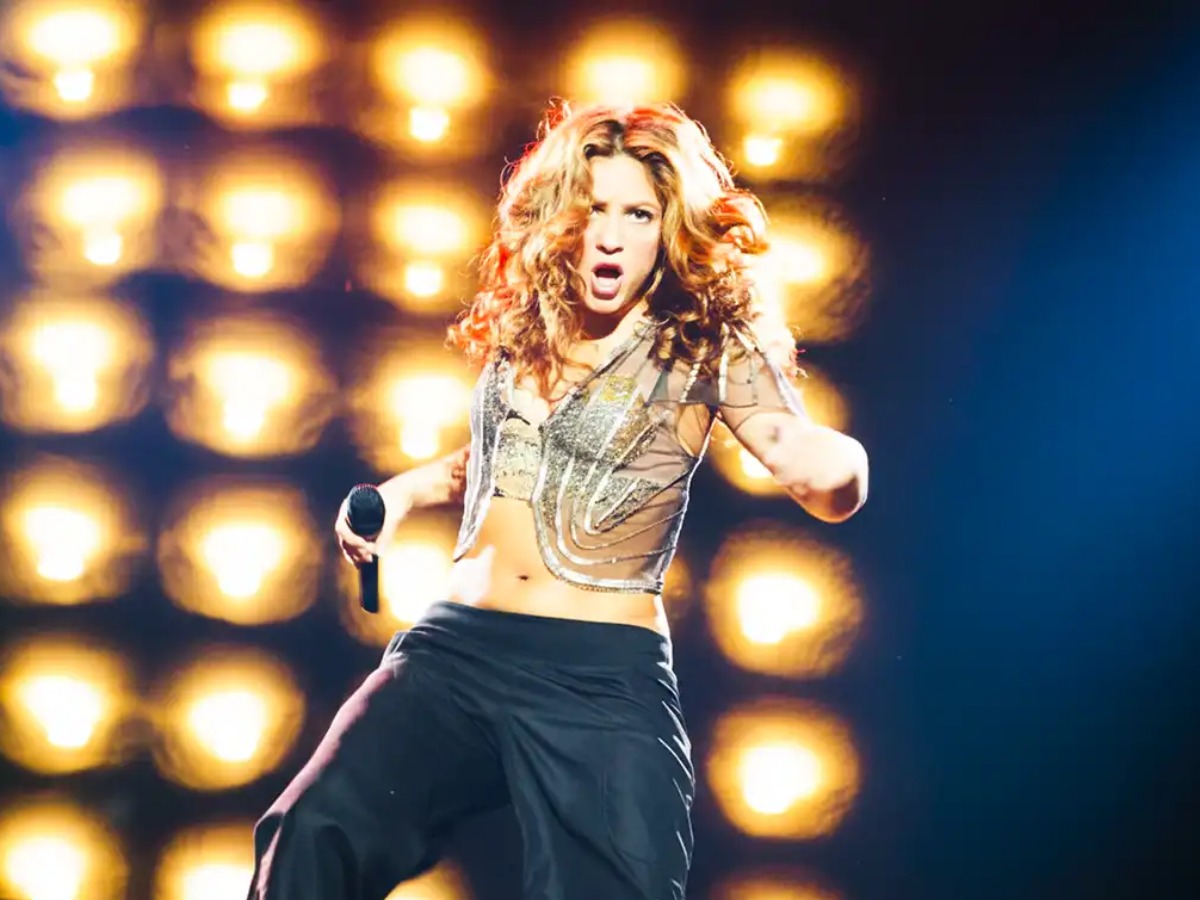 Shakira ha visitado El Salvador en 1996 y 2006, y regresará en 2026; sus conciertos y actividades sociales marcaron distintas generaciones de fans en el país.