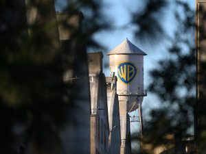 Paramount compra Warner Bros. Discovery por $110,000 millones y crea un gigante del entretenimiento