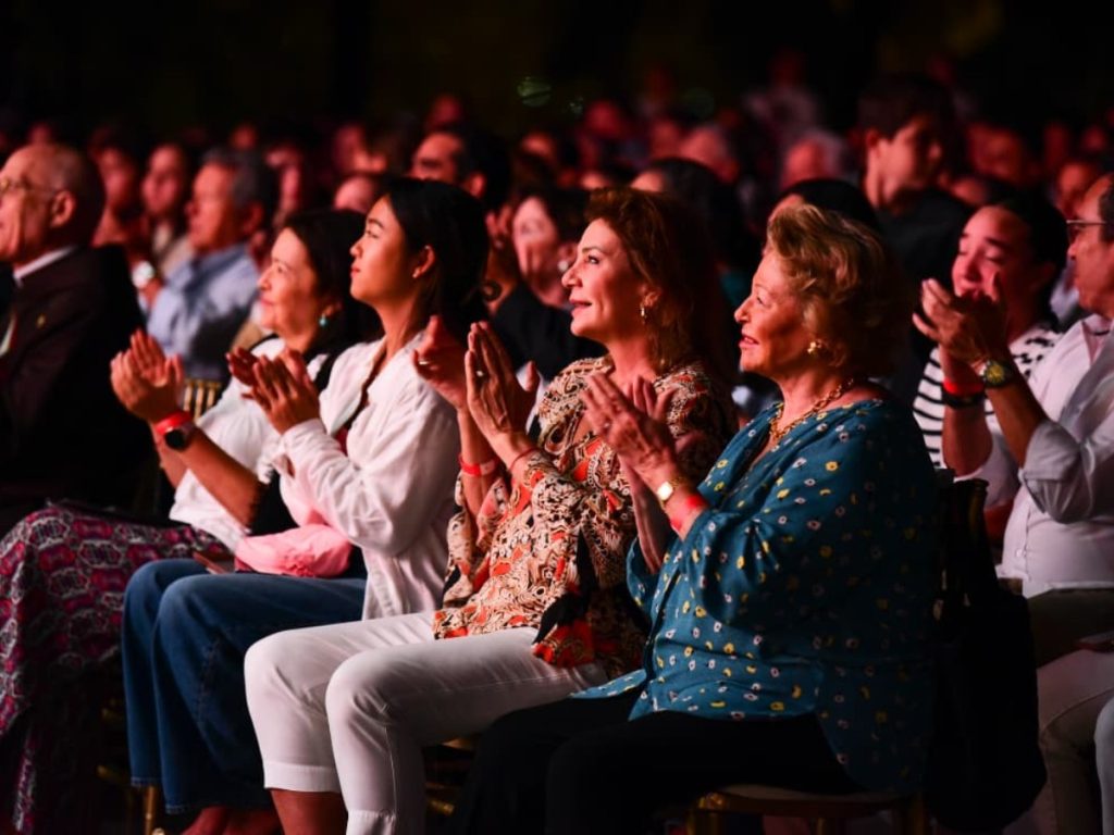 El salón de Salamanca Eventos lució lleno durante el XVI Gran Concierto Navideño de los Heraldos del Evangelio. Fotografía/ elsalvador.com