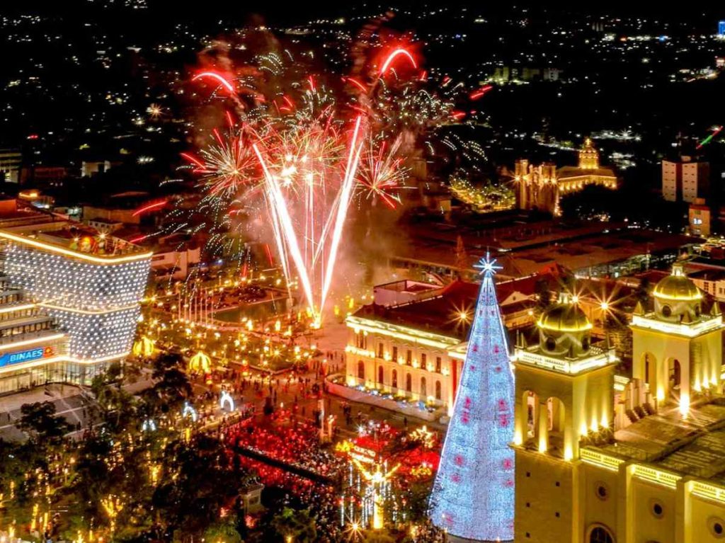 ¡Llega la Navidad! Este viernes inauguran la Villa Navideña en el Centro Histórico de San Salvador
