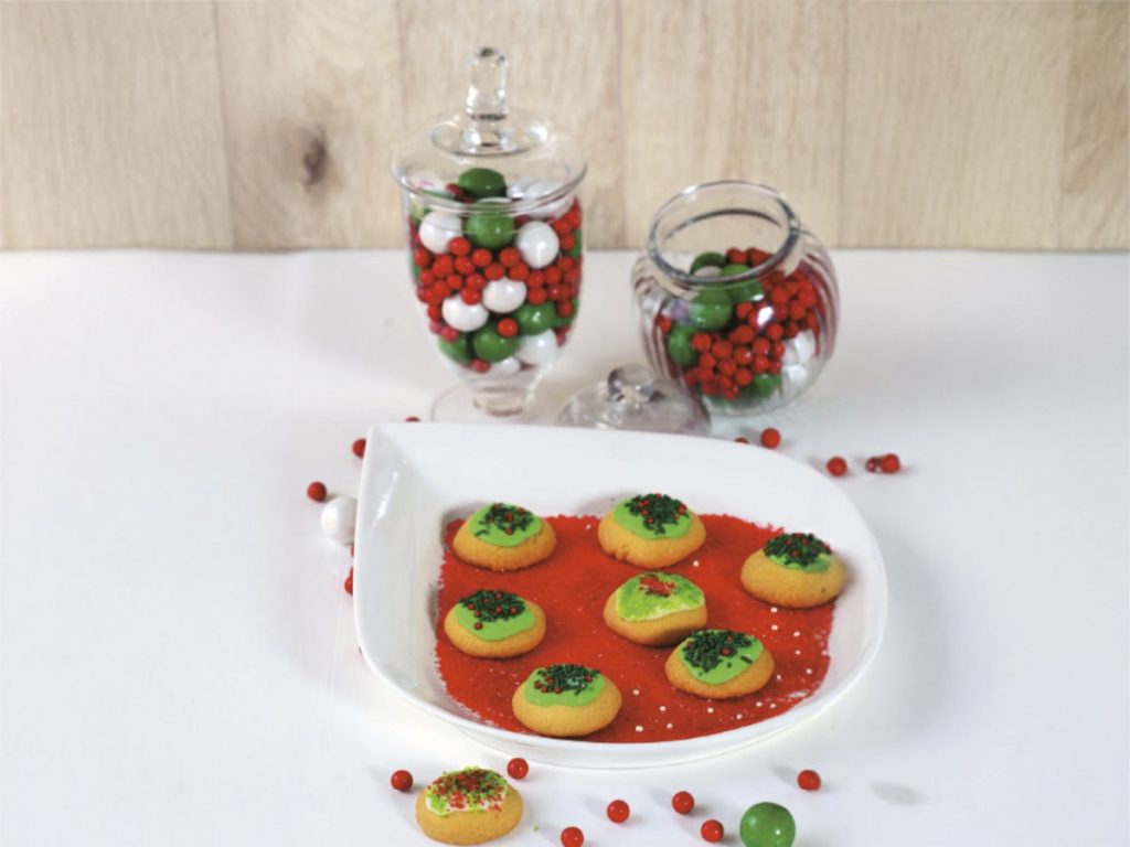 Coloridas y divertidas, las galletas decoradas con glaseado son ideales para personalizar y compartir en reuniones o como regalos hechos con amor.