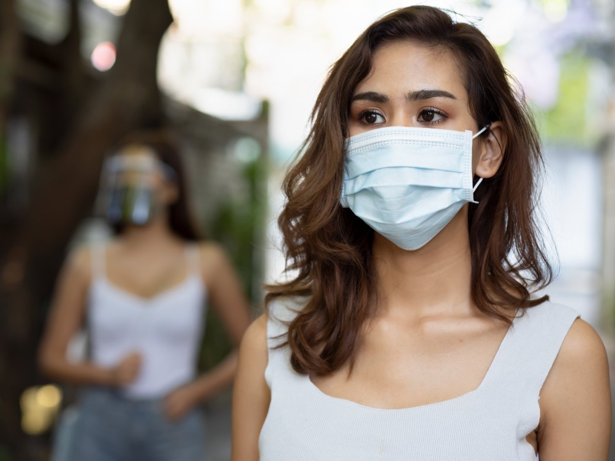 Incremento mundial de contagios por la variante H3N2, responsable de una temporada gripal más intensa y de una rápida propagación.