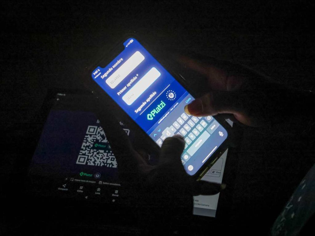 La plataforma permite estudiar a ritmo propio y obtener certificaciones digitales que pueden añadirse al currículum.